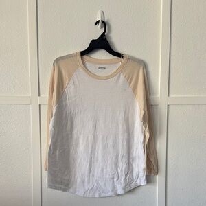Old Navy Cream and White Crew Neck Tee